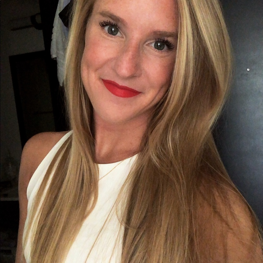Meet your Posher, Jennifer
